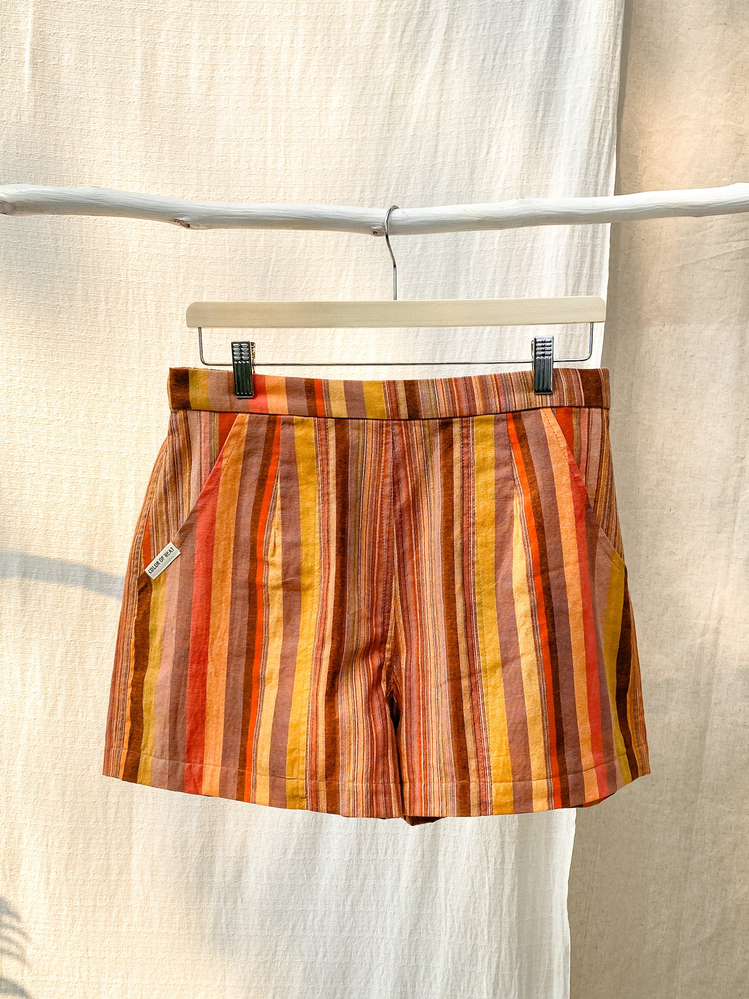 Shorts: XL Regular