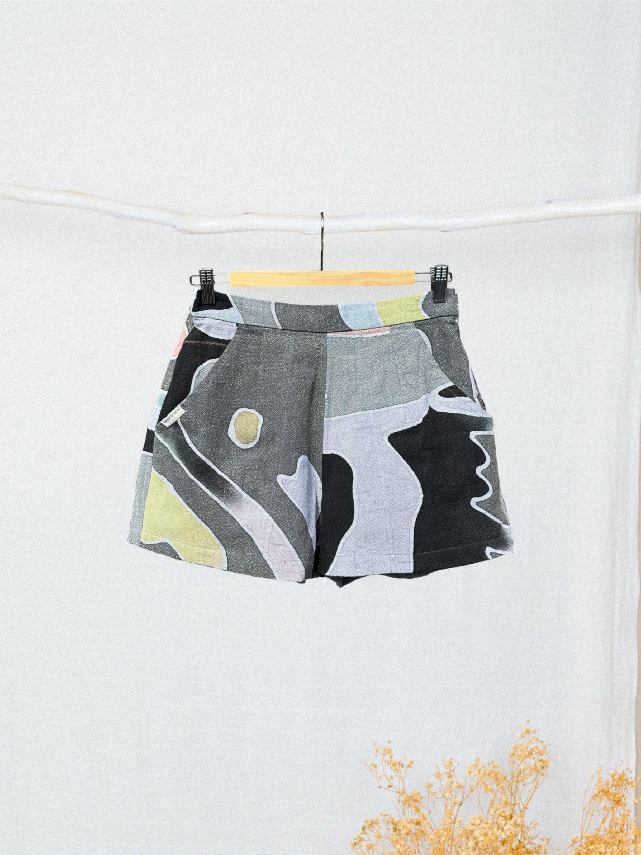 Shorts: Small Slim